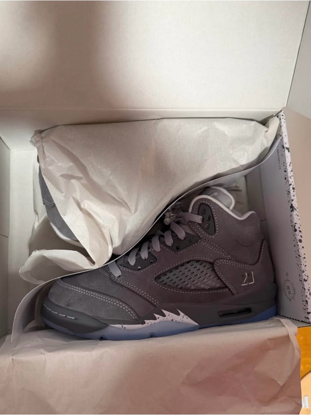 Jordan Air Jordan 5 Retro in Light Graphite and White